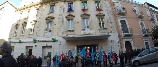 Crotone, lavoratori in protesta