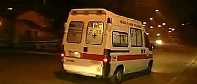 Rizziconi (Rc): auto contro un camion, un morto