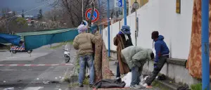 Lamezia, Prefetto Latella incontra i migranti in protesta VIDEO