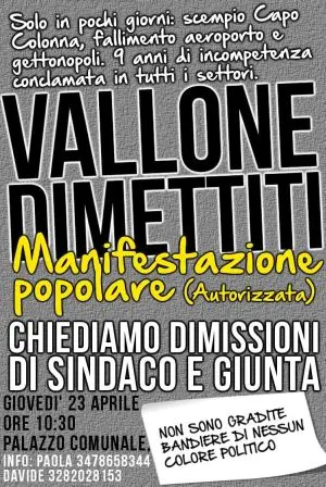 Crotone, manifestazione per chiedere le dimissioni del sindaco