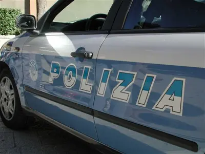 TAGLIEGGIAVANO UN IMPRENDITORE: TRE GIOVANI CALABRESI IN MANETTE