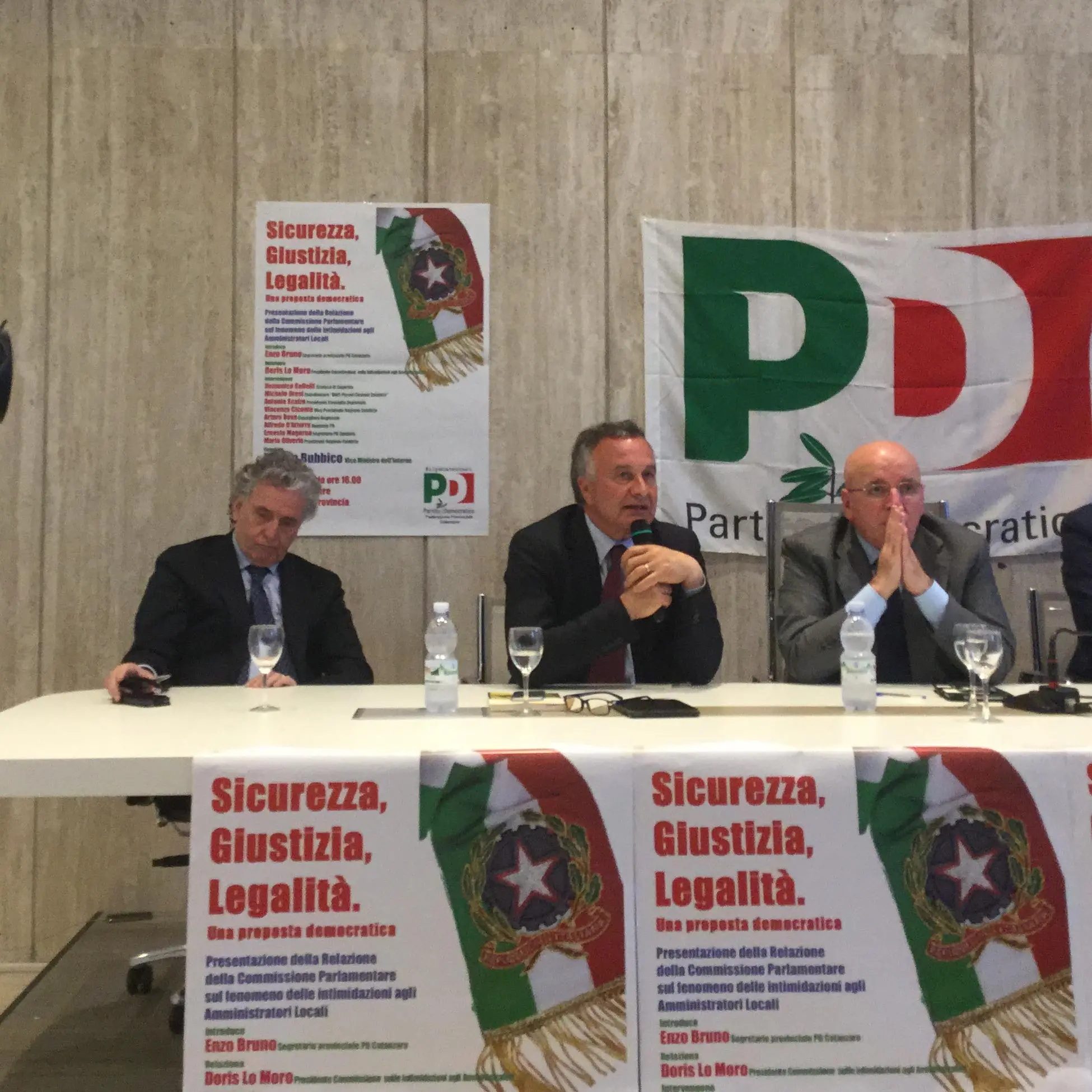 Bubbico: 'Oliverio ha bisogno di sostegno e non di ansia da prestazione'