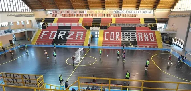 Futsal/ Corigliano brinda alla salvezza