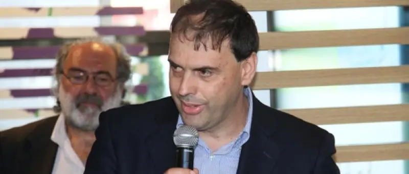 Mauro d’Acri a Corigliano per il convegno sui rischi e i pericoli per l'olivicoltura calabrese