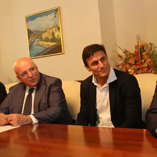 Premio Ceravolo/ L'abbraccio della Calabria a Javier Zanetti VIDEO