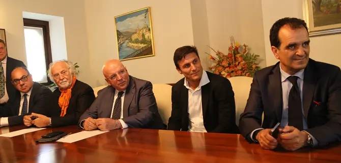 Premio Ceravolo/ L'abbraccio della Calabria a Javier Zanetti VIDEO