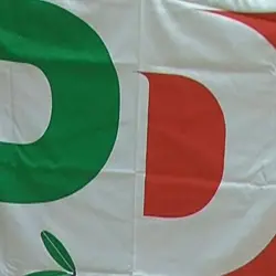 PD, TRA PAPA NERO E PRIMARIE SPUNTA LA TERZA VIA: ROMA IN PRESSING SU MARCO MINNITI