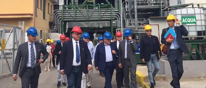 Oliverio in visita alla centrale biomasse di Strongoli VIDEO