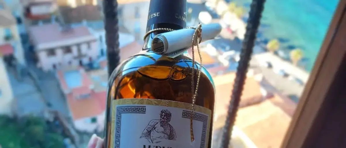 Lo zibibbo premiato con la medaglia d’oro che viene dalla Calabria