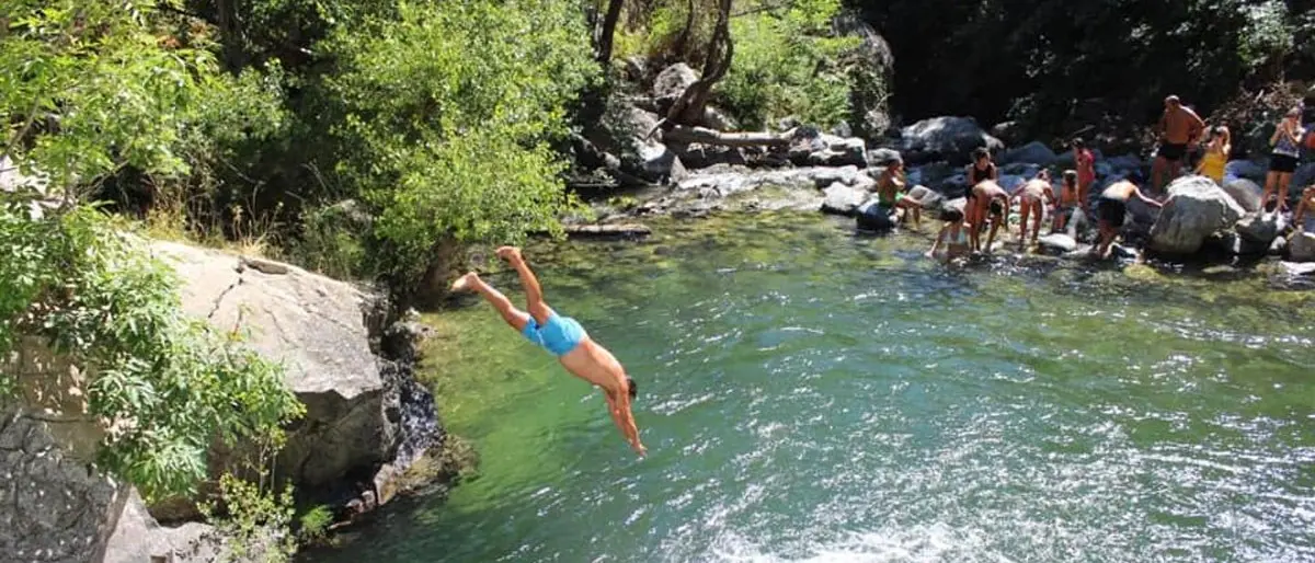 Lavanda, dinosauri e piscine naturali tra paesaggi da favola e divertimento: benvenuti in Calabria