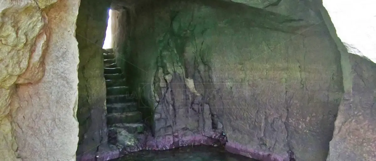 La magia della grotta delle sirene a Tropea dove si incontrano mare, natura e leggenda