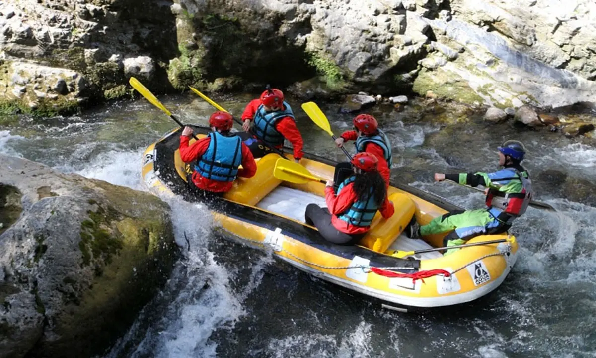 Vacanze da sogno in Calabria: rafting, trekking, terme e relax in barca. Ecco le destinazioni da scoprire