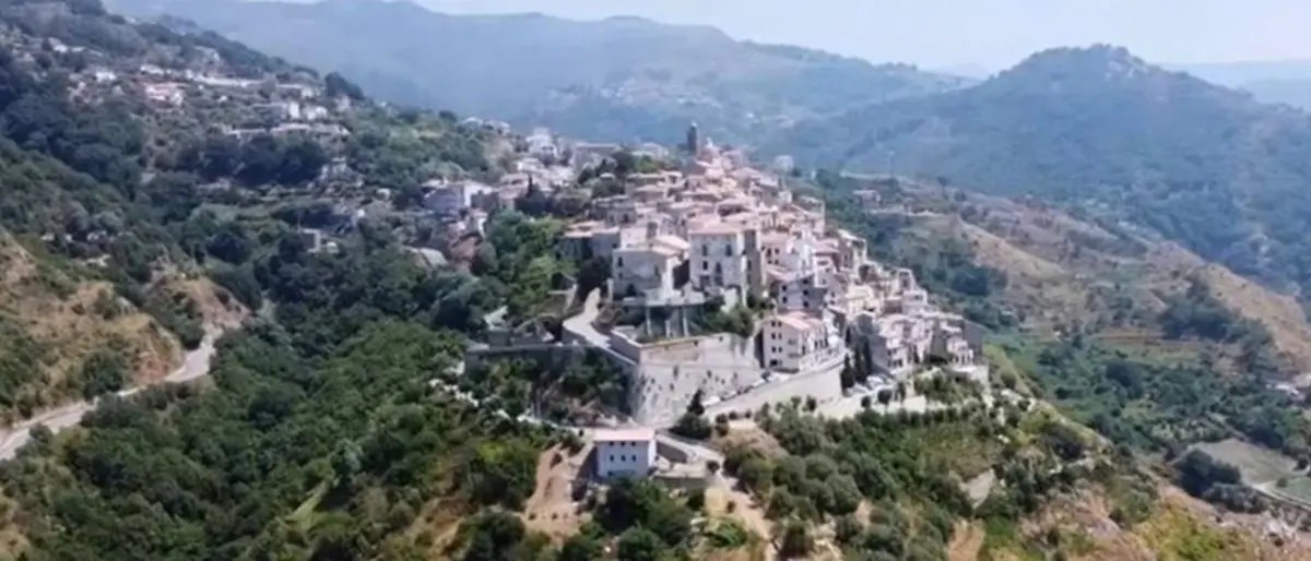 Dalle crocette di fichi ai pomodori, Belmonte è uno scrigno di eccellenze gastronomiche