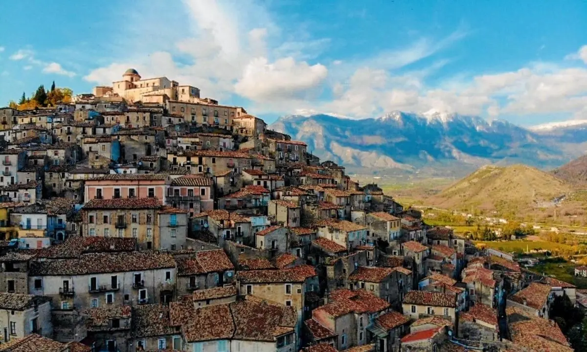 La Calabria dei borghi e degli alberghi diffusi: storia, bellezza e scorci panoramici