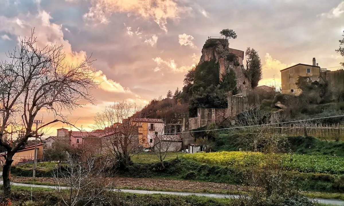 Tra storia e tradizioni, ecco cinque borghi arbëreshë da visitare in Calabria