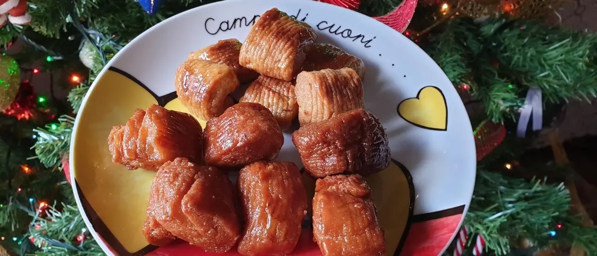 I turdiddri, i dolci della nonna che rendono dolce ogni Natale