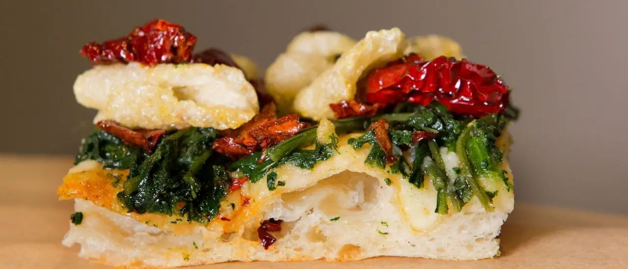 Ricordo di minestra, la pizza di Giuseppe Di Gaetani in finale a 50Top Pizza