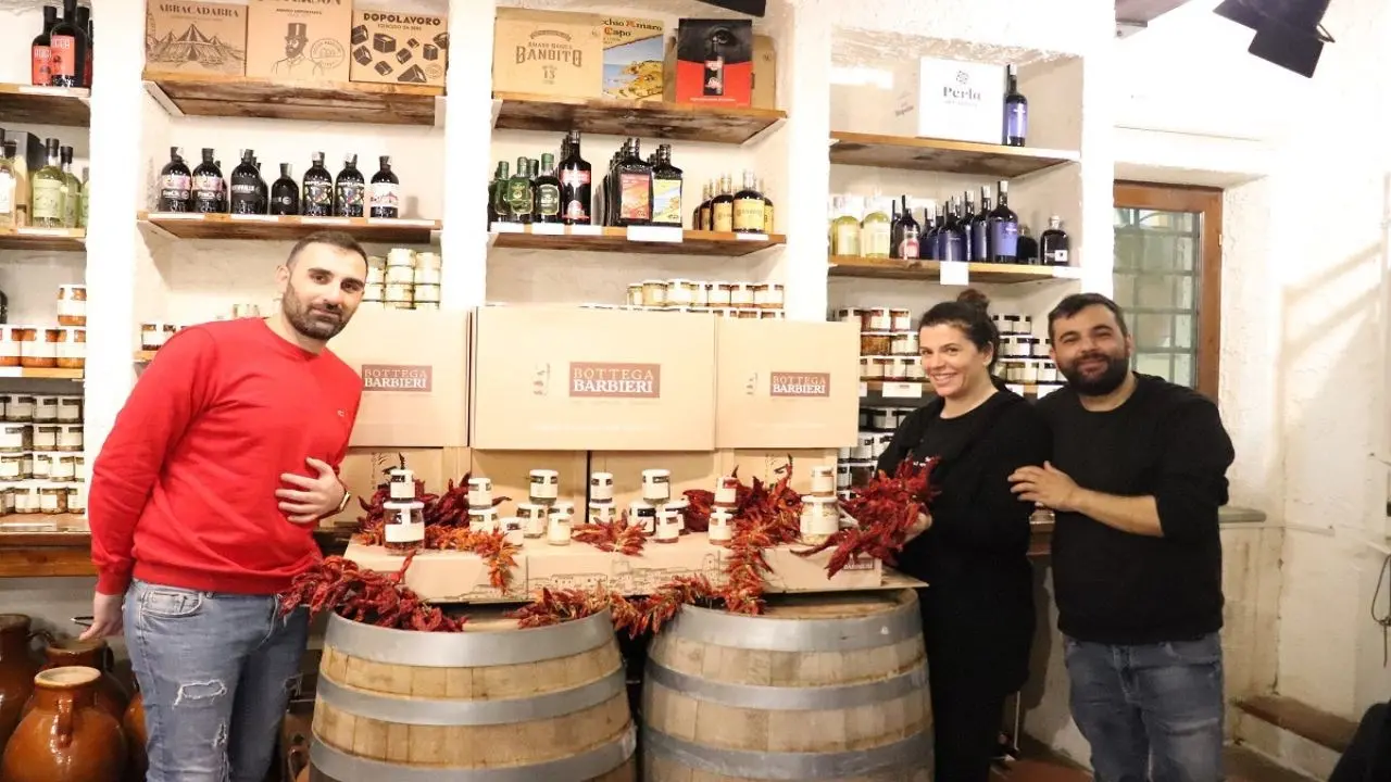 Braalla, la scommessa di due giovani di Altomonte per valorizzare l’artigianato locale