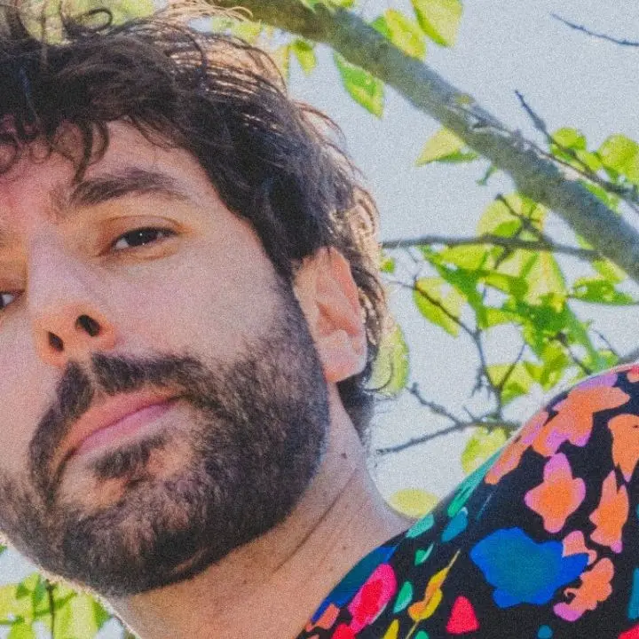 Cimini annuncia la scrittura di un nuovo disco e festeggia tornando sul palco della sua Calabria
