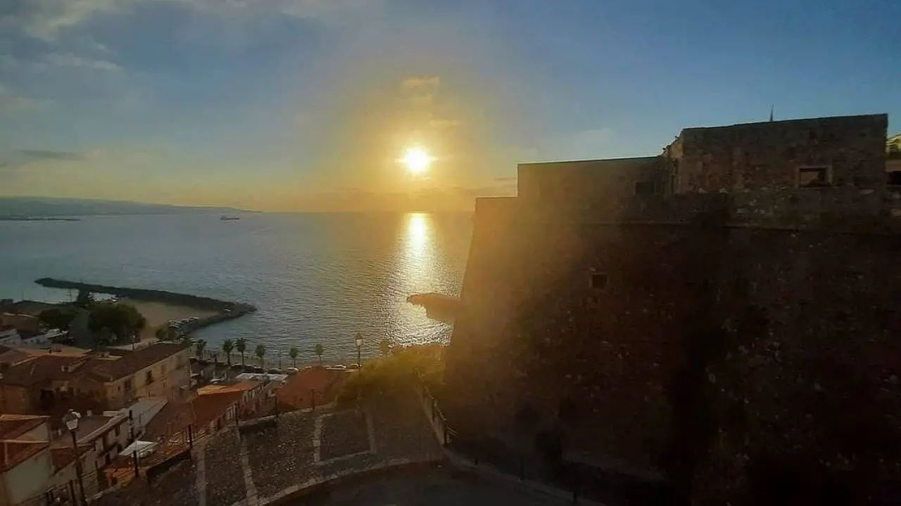 Tra mare e storia: benvenuti a Pizzo: una finestra aperta sulla Costa dei dei