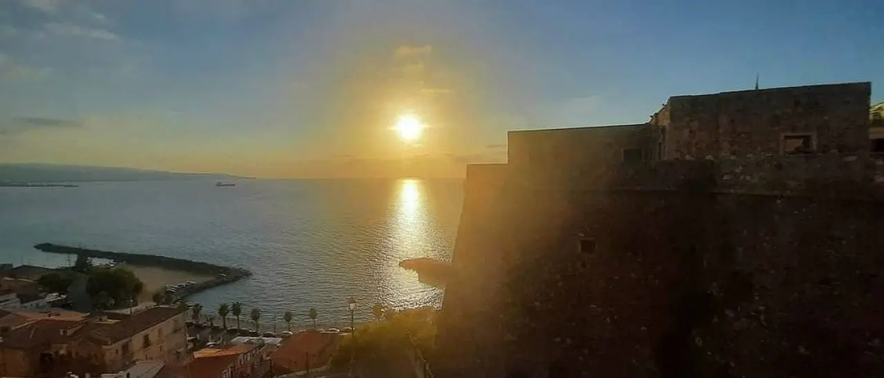 Tra mare e storia: benvenuti a Pizzo: una finestra aperta sulla Costa dei dei