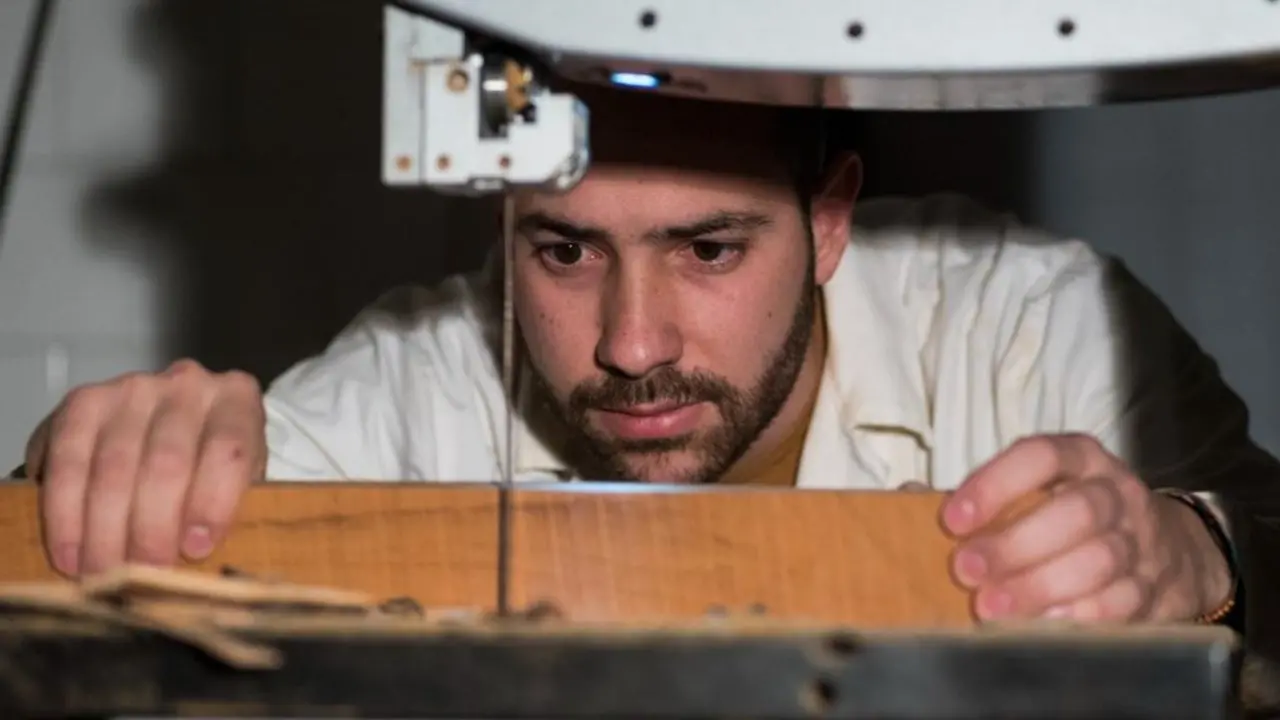 Non per lavoro ma per passione: Giuseppe Muraca e l’arte di creare zampogne