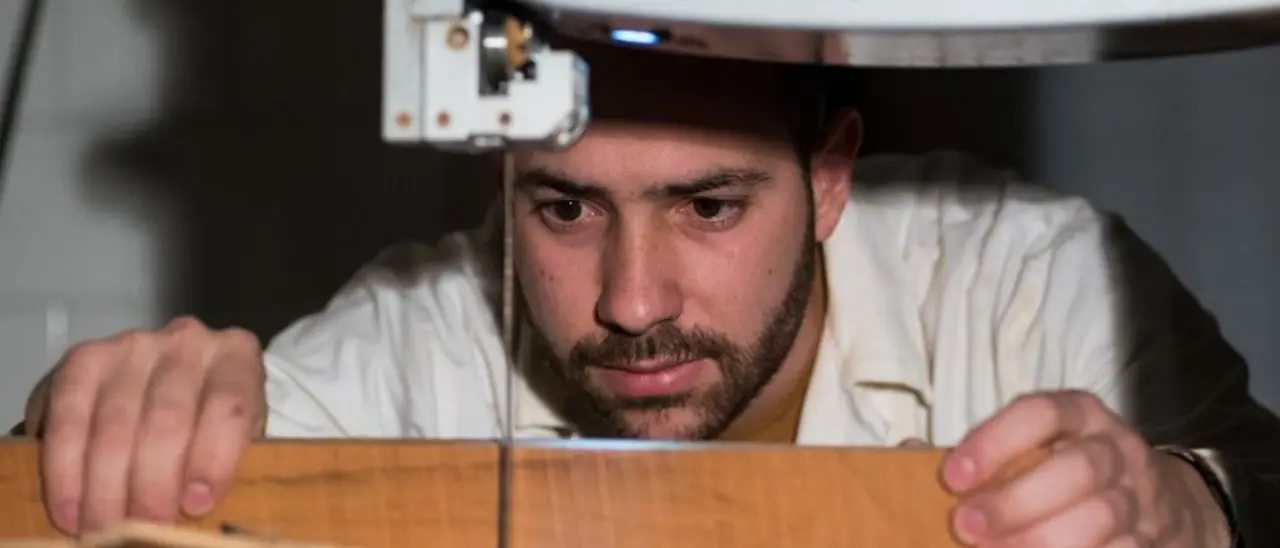 Non per lavoro ma per passione: Giuseppe Muraca e l’arte di creare zampogne