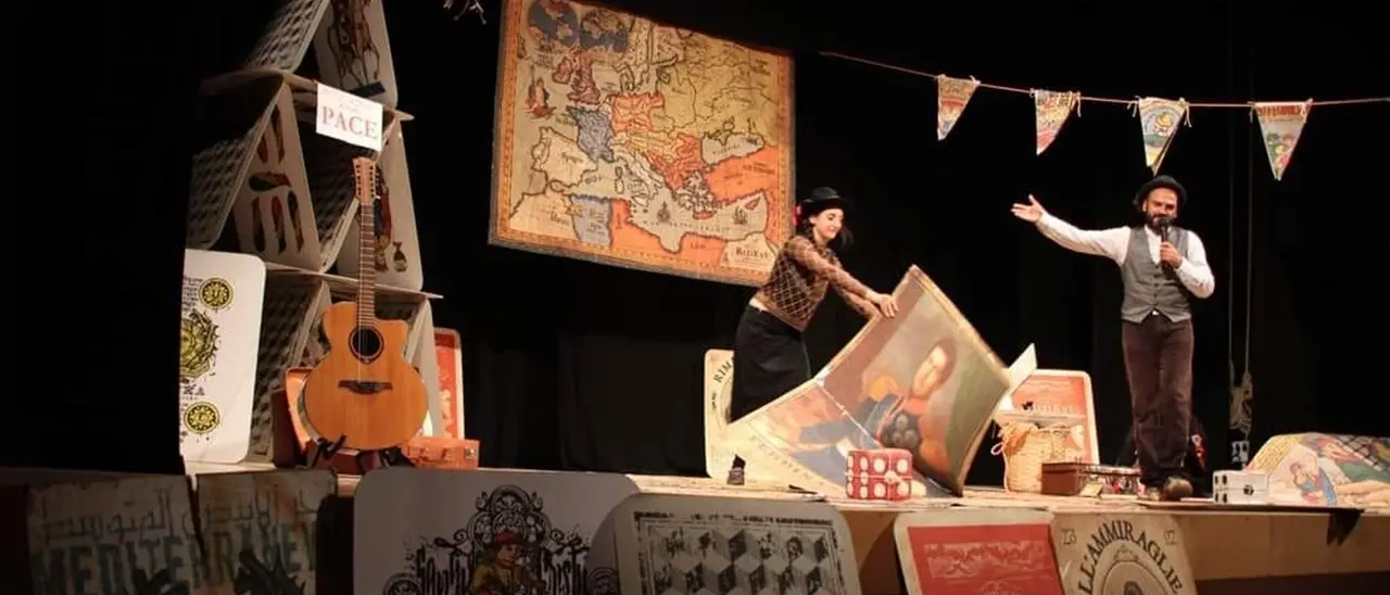 La storia del Meridione e dei briganti nelle installazioni e nei canti popolari di Kalura