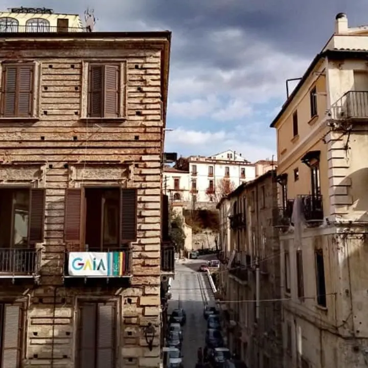 “Diapason – Vibrazioni che celebrano la musica”, a Cosenza l'esposizione collettiva dedicata al suono