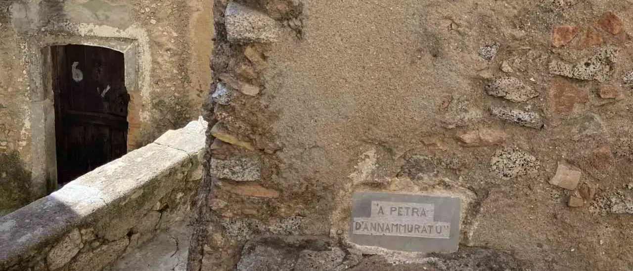 A Badolato la Pietra dell’innamorato che racconta la storia d’amore e ribellione di Margherita e Peppino