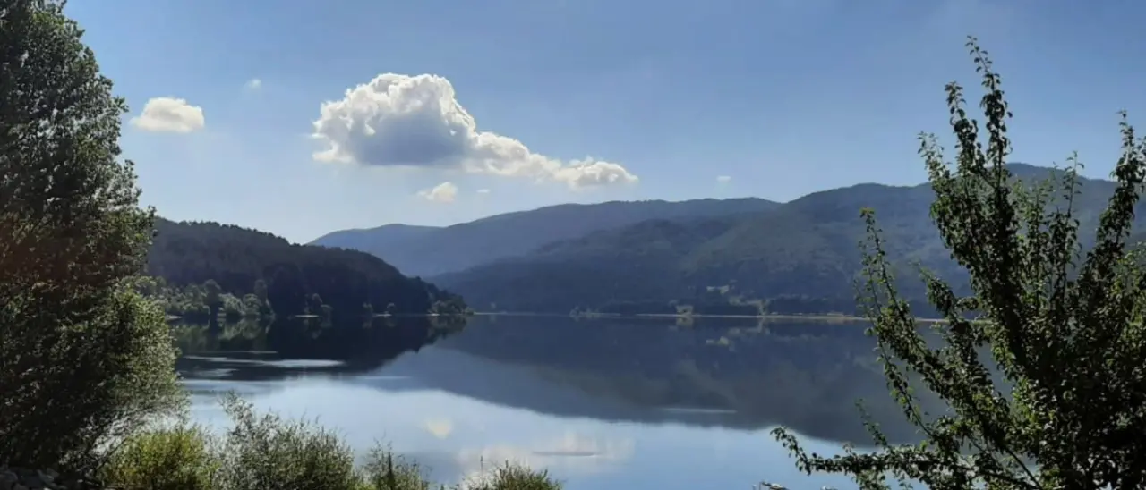 Al via il primo Silent party in Sila, a Lorica l’evento musicale che non disturba la natura