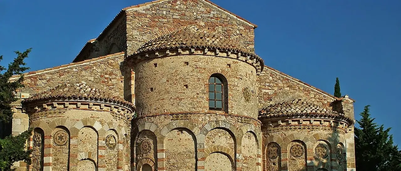 A Corigliano Rossano uno dei monasteri più ricchi del sud Italia: ecco l’abbazia di Santa Maria del Patire
