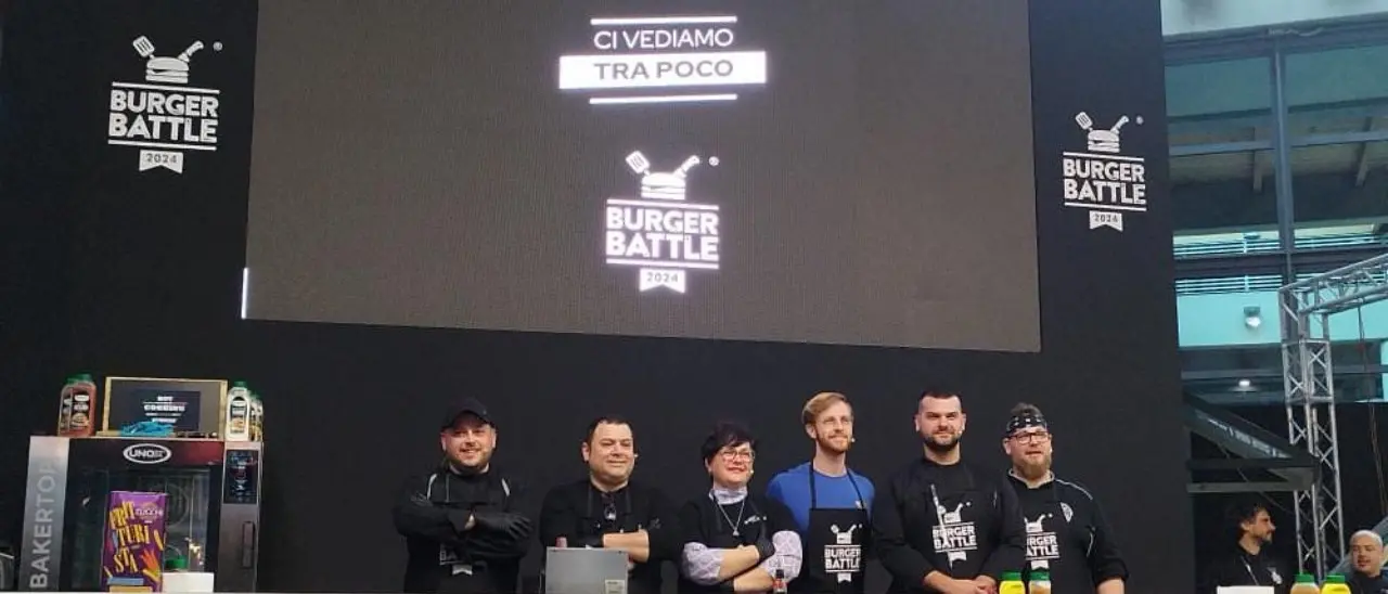 Il panino del tropeano Cosmo Fiocca tra i più buoni d’Italia: sfiorata la vittoria alla Burger Battle di Rimini