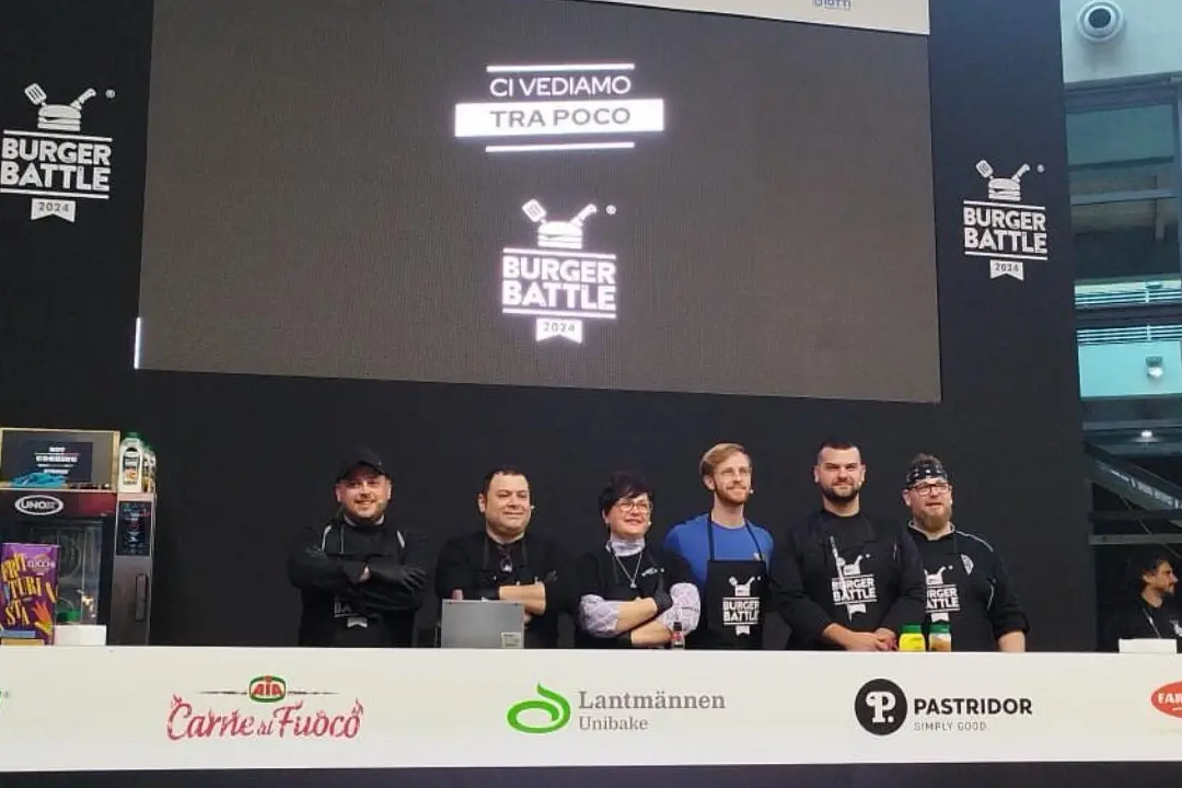 Il panino del tropeano Cosmo Fiocca tra i più buoni d’Italia: sfiorata la vittoria alla Burger Battle di Rimini