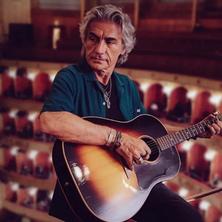 Ligabue torna in Calabria, il suo nuovo tour “Dedicato a noi” fa tappa a Reggio e Catanzaro