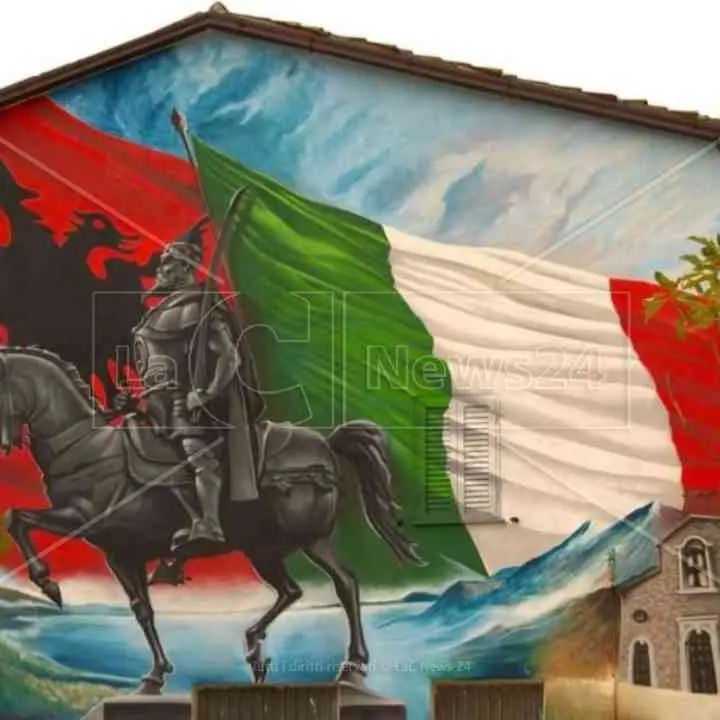 I colori dell’Arbëria illuminano Cerzeto, l’incontro tra Italia e Albania nel murale di Claudio Chiaravalloti