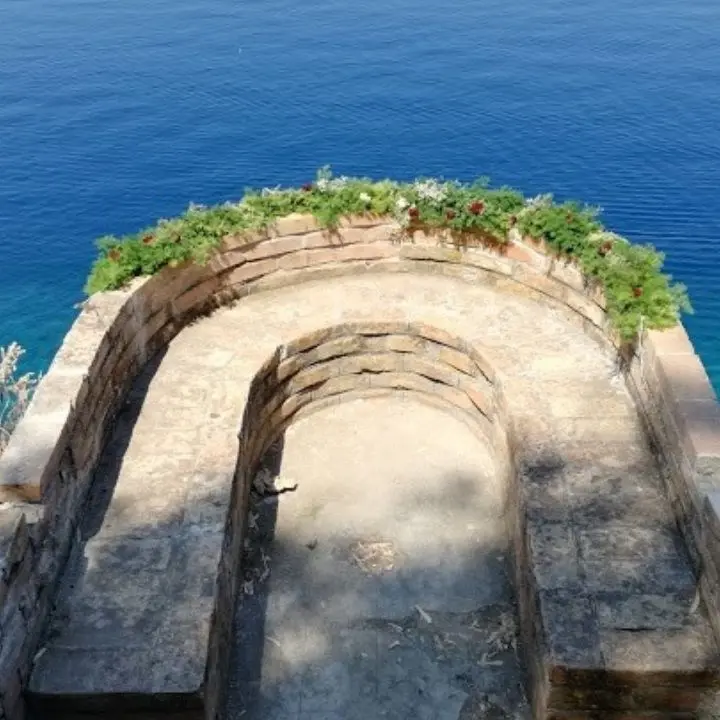 La Guardiola di Palmi, un balcone a picco sul mare dove ammirare Eolie e tramonti bellissimi