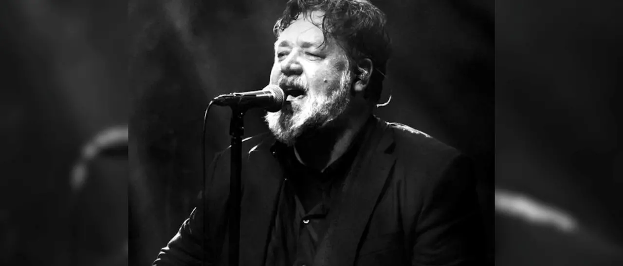 È la settimana di Russell Crowe al Teatro dei Ruderi di Cirella, il Gladiatore in concerto il 20 luglio
