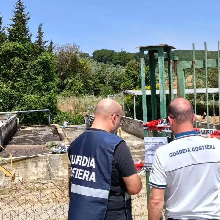 Liquami non trattati nei terreni, sequestrato depuratore ad Amaroni