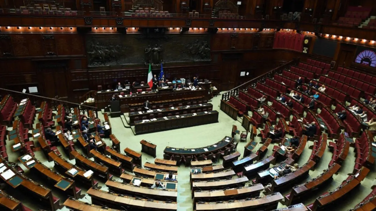 Premierato, la riforma Meloni apre le porte a una democrazia dimezzata: le ragioni dei costituzionalisti