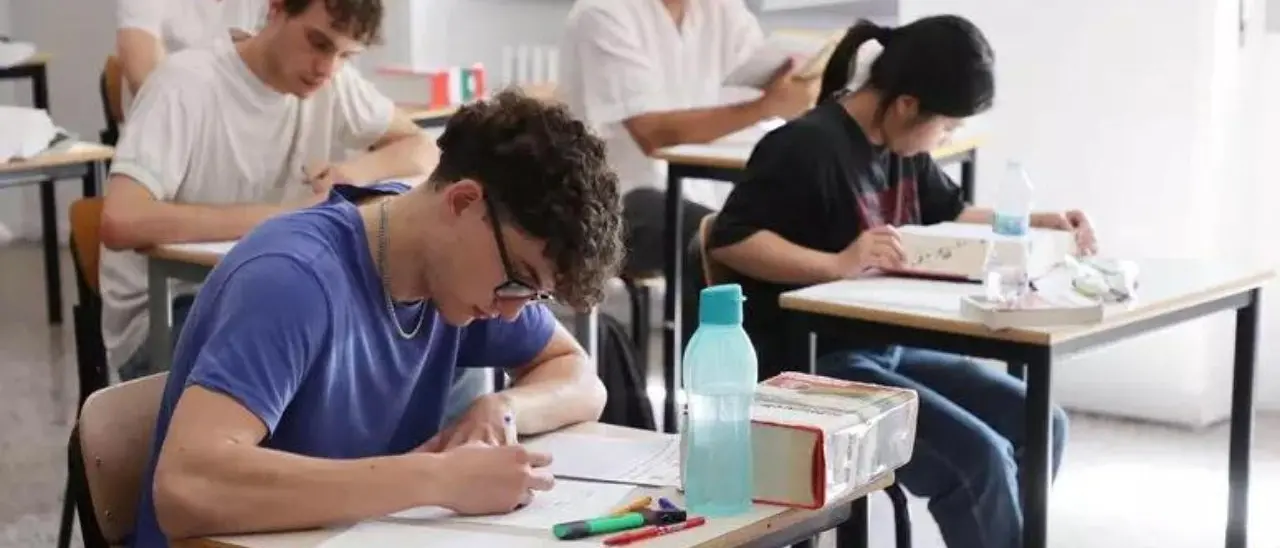 Maturità 2024, oggi il giorno della seconda prova: Platone al classico, matematica allo Scientifico