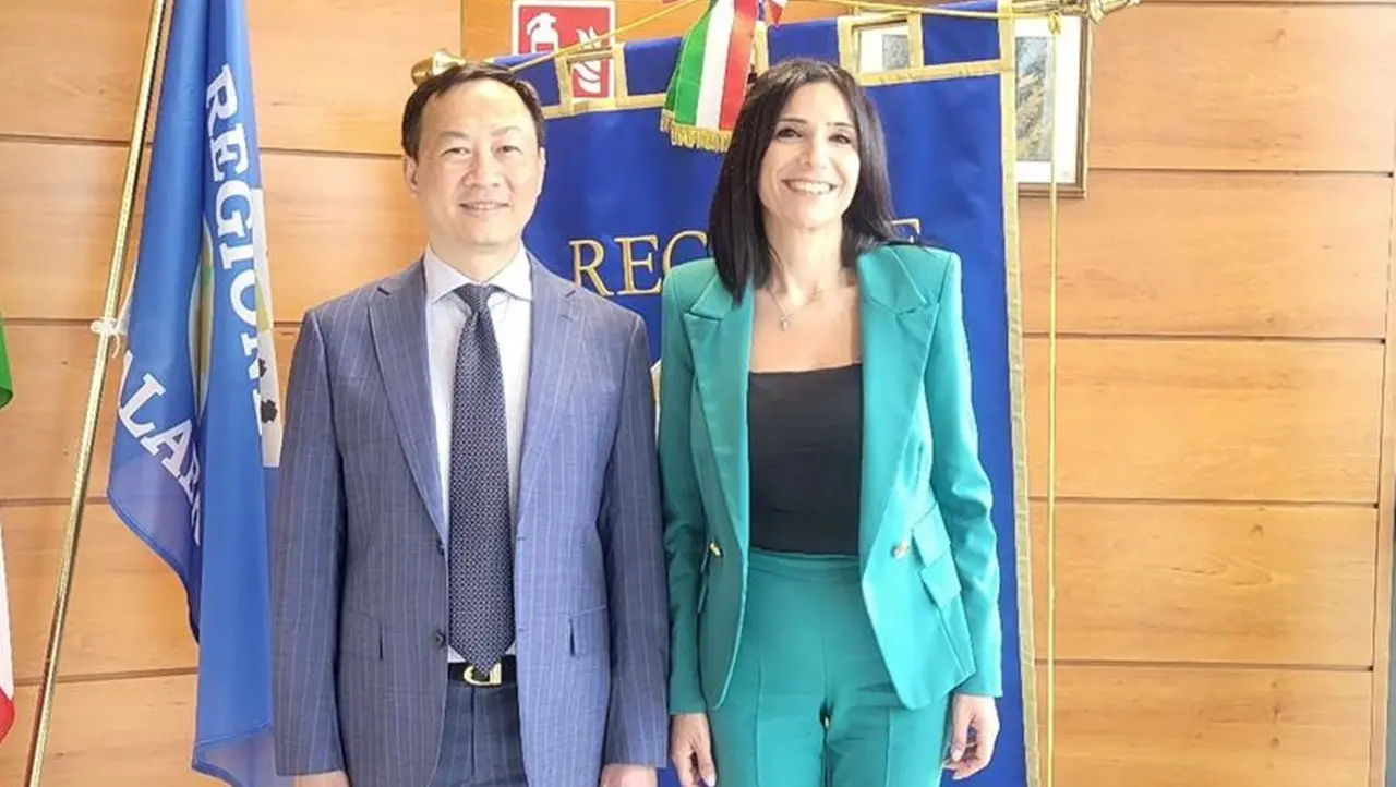 L’ambasciatore del Vietnam in Calabria: «Bellissima destinazione turistica su cui puntare, utili anche scambi commerciali»