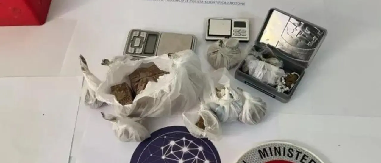 Crotone, trovato con 400 grammi di eroina: arrestato un 34enne