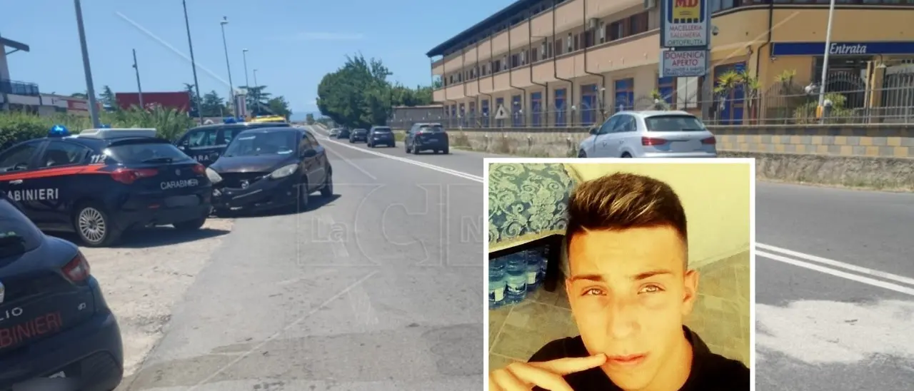 Scontro tra due auto e una moto a Cropani lungo la 106, muore sul colpo centauro 24enne
