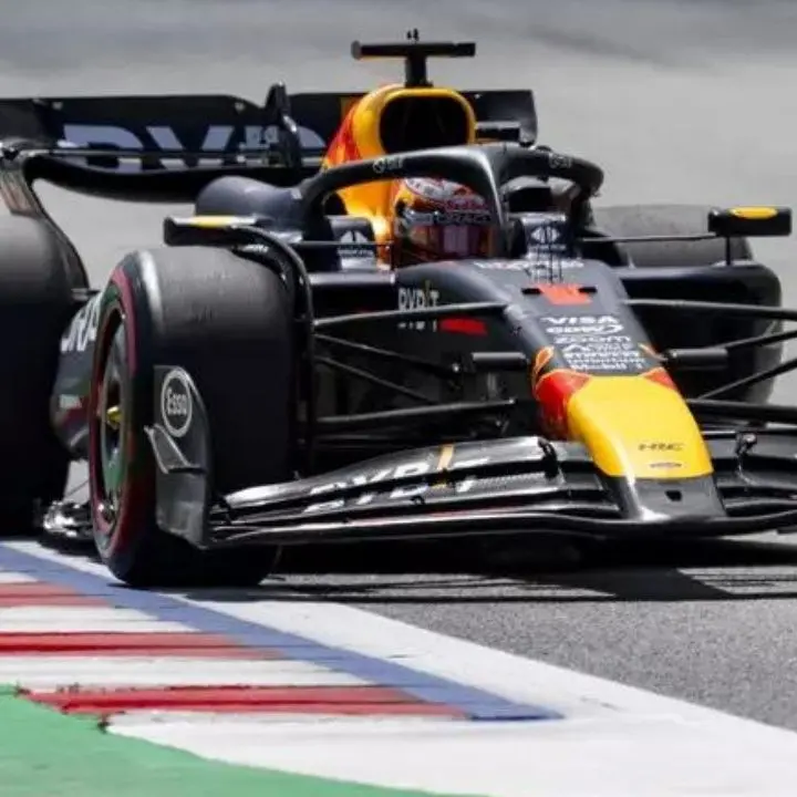 Formula uno, “settebello” Verstappen in Spagna. Lontane dal podio le Ferrari