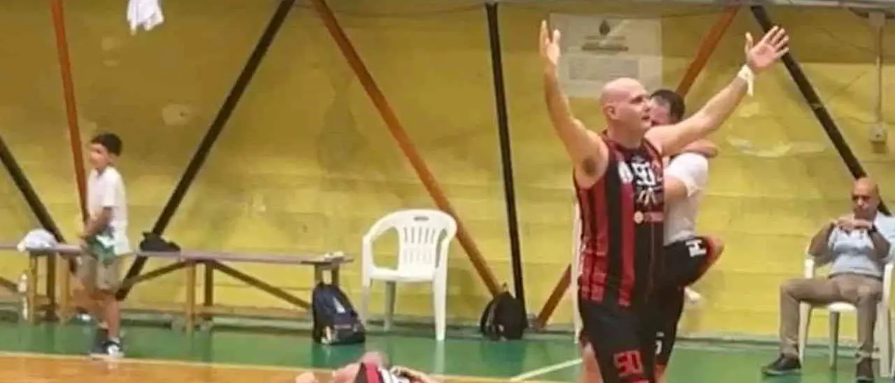 Basket Calabria: la Pollino Castrovillari vince contro la Cestistica Gioiese e vola in Serie C