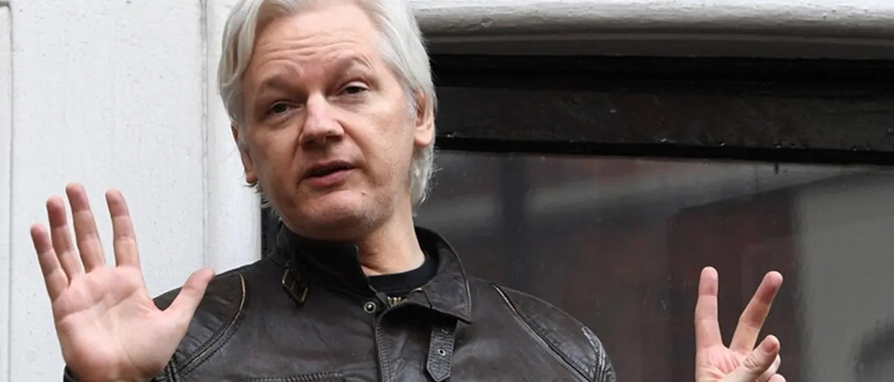 Julian Assange torna in libertà dopo oltre 5 anni: accordo tra il fondatore di Wikileaks e gli Usa