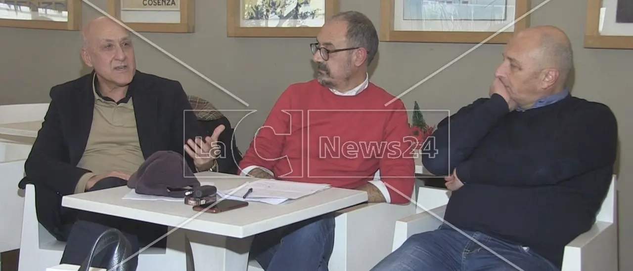 Il Pd di Cosenza espelle i tre consiglieri comunali ribelli. Pecoraro: «Questione politica in tutta la provincia»