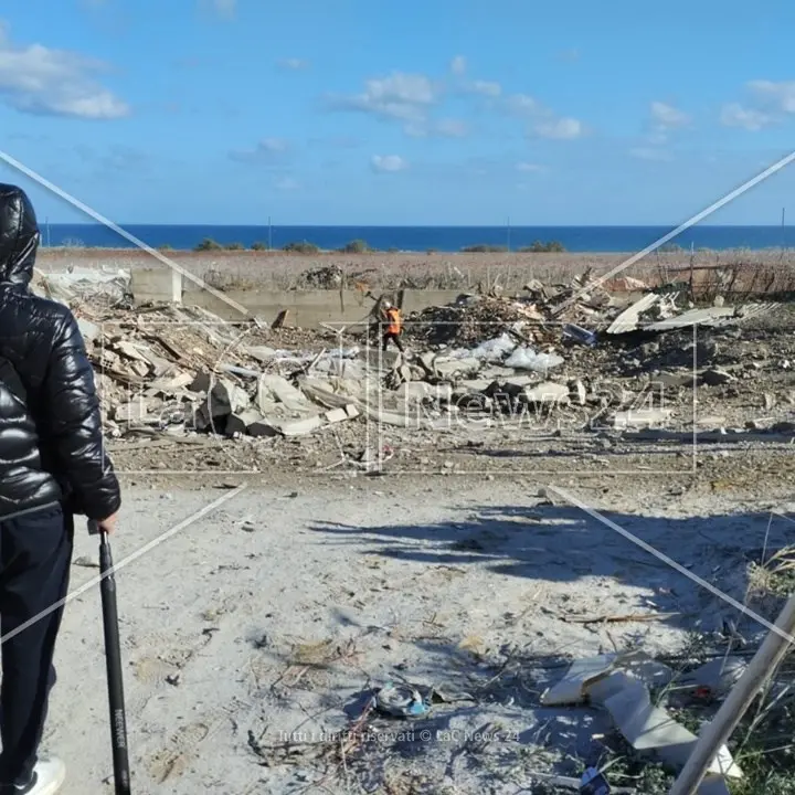 Il cemento selvaggio che sfregia le coste, Calabria al quarto posto per reati ambientali