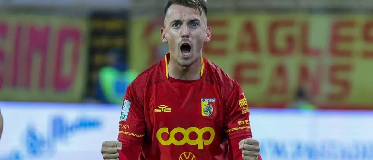 Calciomercato Catanzaro, Vandeputte a un passo dai saluti: l’esterno belga verso la Salernitana